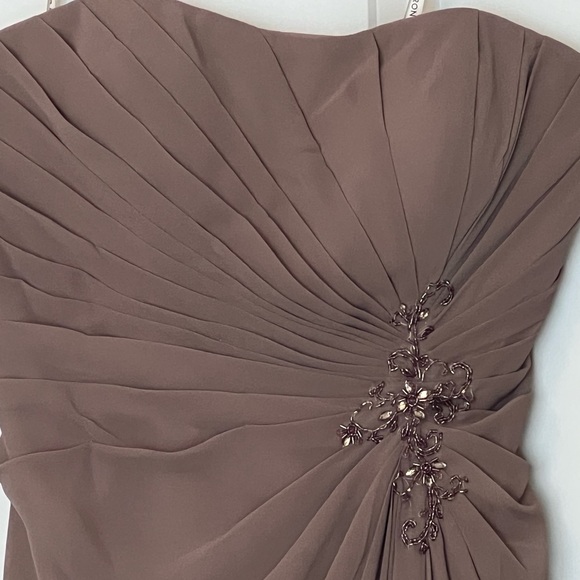 Stunning Cameron Blake Mother of Gown - Picture 5 of 13